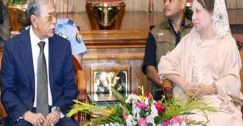 রাষ্ট্রপতির সাথে খালেদা জিয়ার আলোচনা শুরু