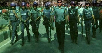 ঢাকায় নামানো হয়েছে অতিরিক্ত ১০ হাজার পুলিশ
