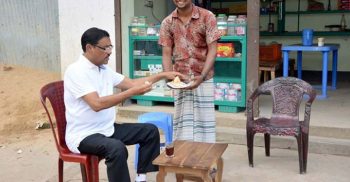 ওবায়দুল কাদের সত্যিই অন্যের চেয়ে আলাদা