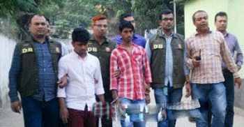 ঢাবি ক্যাম্পাসে একের পর এক ছিনতাই, প্রশাসন অসহায়