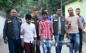 ঢাবি ক্যাম্পাসে একের পর এক ছিনতাই, প্রশাসন অসহায়