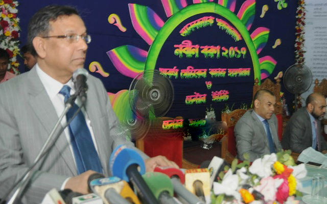 বিশ্ব ব্যাংককে মাফ চাইতে হবে প্রধানমন্ত্রীর কাছে: আইনমন্ত্রী