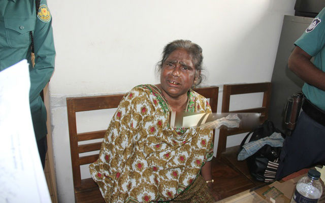 প্রধানমন্ত্রীর স্বাক্ষর জাল করে ধরা