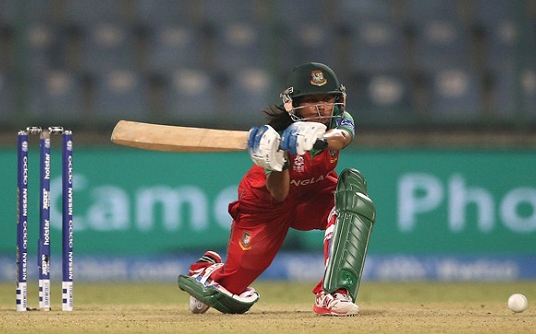 ব্যাটিং বিপর্যয়ে বাংলাদেশ