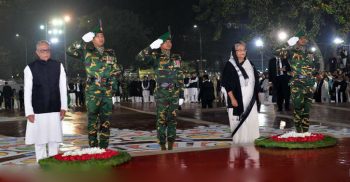 ভাষাশহীদদের প্রতি রাষ্ট্রপতি ও প্রধানমন্ত্রীর শ্রদ্ধা