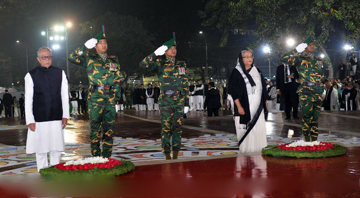 ভাষাশহীদদের প্রতি রাষ্ট্রপতি ও প্রধানমন্ত্রীর  শ্রদ্ধা