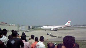 দেশের সব বিমানবন্দরে সতর্কবার্তা জারী