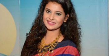 অবশেষে ছক্কা মারার মতো বল পেলেন শবনম ফারিয়া