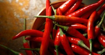 যৌন উত্তেজনা বাড়ায় শুকনো লঙ্কা, কমায় রক্তচাপ