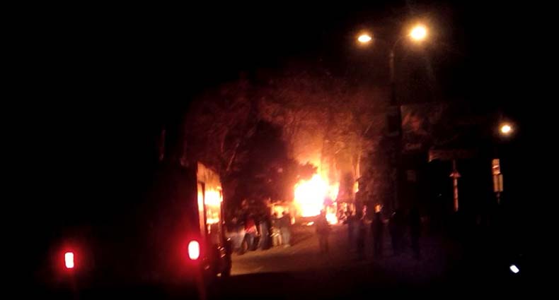 বেরোবি ক্যাম্পাসে ছাত্রলীগ ও ব্যবসায়ীদের মধ্যে ব্যাপক সংঘর্ষ