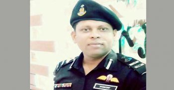 কর্নেল আজাদের চোখ ভেদ করে মস্তিষ্কে ঢুকেছে স্প্লিন্টার