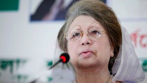 ‘বাংলাদেশকে অকার্যকর রাষ্ট্রে পরিণত করার গভীর চক্রান্ত চলছে, সবাইকে সতর্ক  থাকার আহব্বান খালেদা জিয়ার