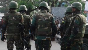 জঙ্গিদের  গ্রেপ্তার করার লক্ষ্যে প্যারা-কমান্ডোর অভিযানে নতুন কৌশল