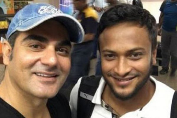 সালমানের খানের ছোট ভাই আরবাজ খানের সঙ্গে সাকিব