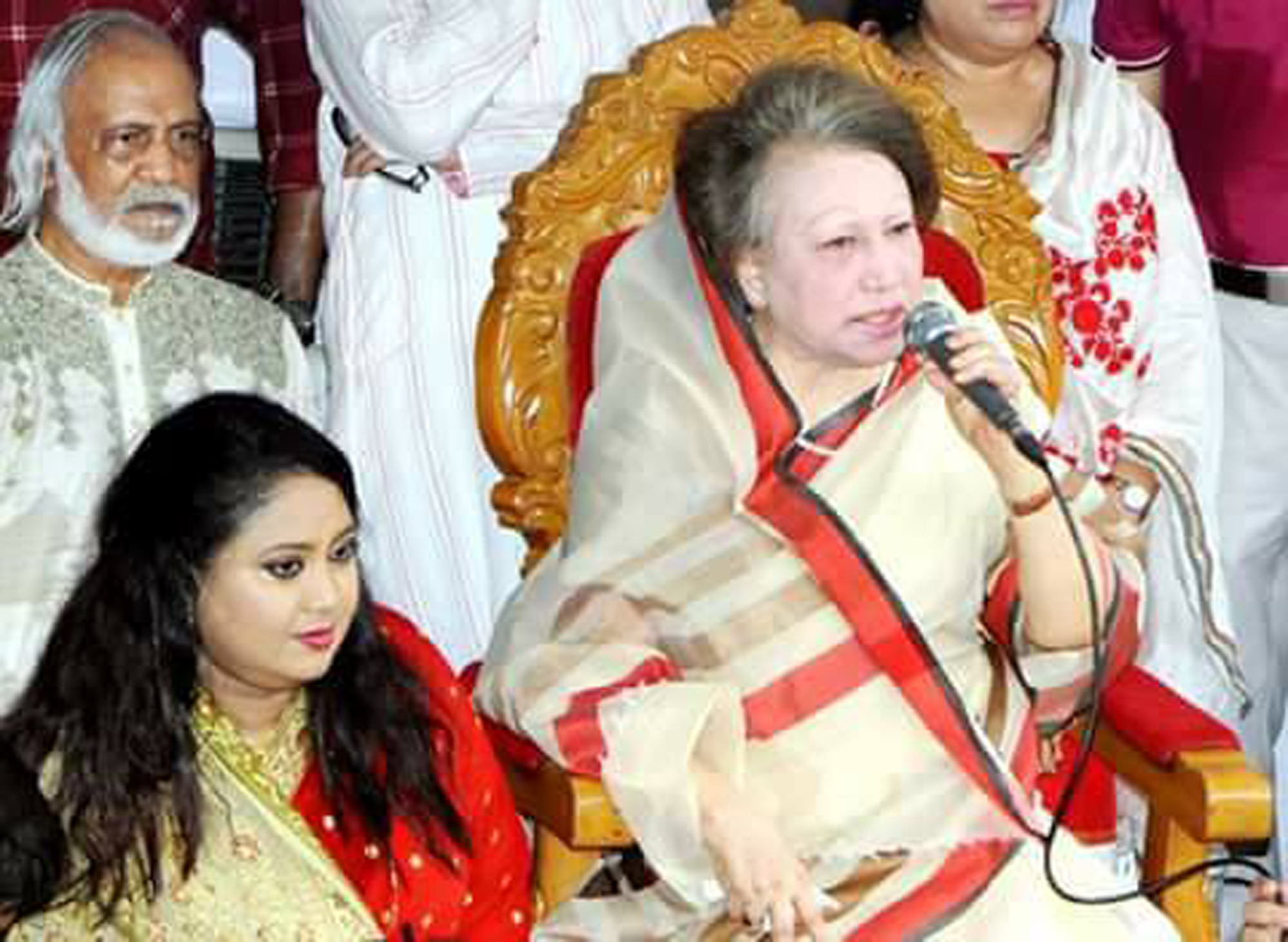 মুক্তিযুদ্ধের সময় ৮ কোটি এখন ১৭ কোটি,,,খালেদা জিয়া