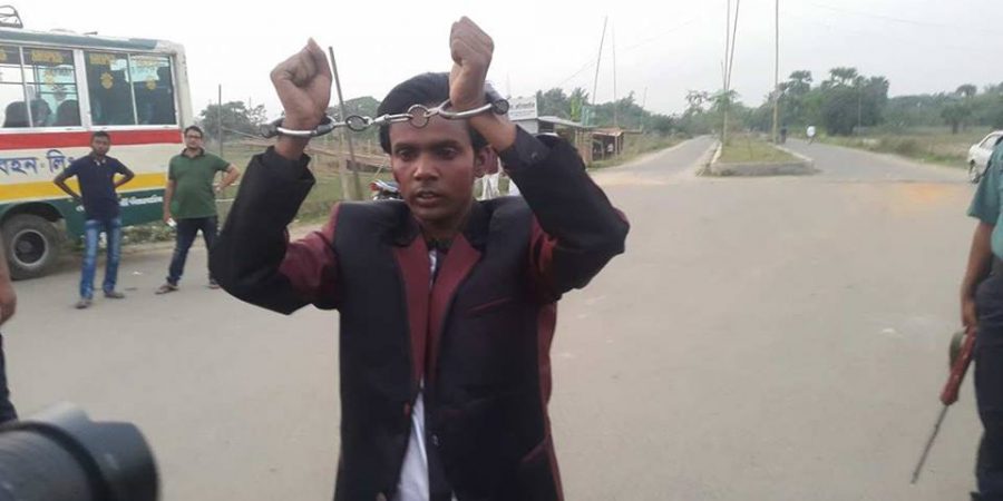 বখাটের হাত থেকে তরুণীকে উদ্ধার করতে গিয়ে গ্রেফতার হিরো আলম!