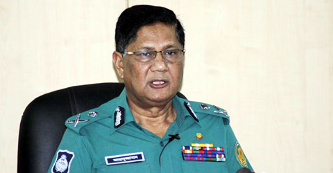 স্ত্রী-সন্তান ছাড়া বাইকে অন্য যাত্রী নয় : ডিএমপি