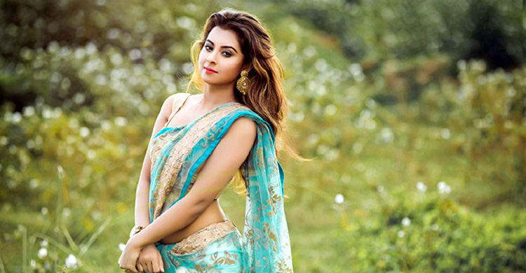 শাকিব-অপুর বিয়ে নিয়ে মুখ খুললেন বুবলি