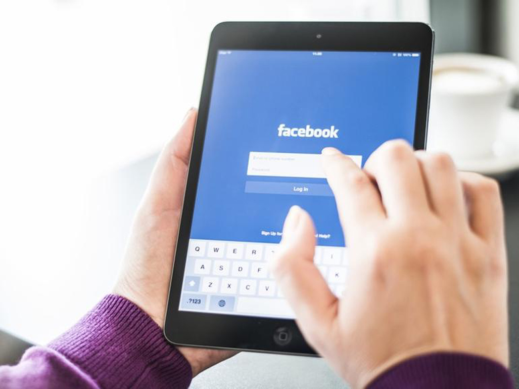 বিশ্বে ফেসবুক ব্যবহারকারীর সংখ্যায় দ্বিতীয় ঢাকা