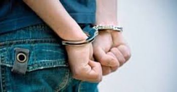 নোয়াখালীতে পিস্তুলসহ যুবক গ্রেফতার