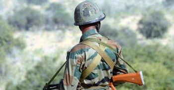 কাশ্মীরে সেনাক্যাম্পে জঙ্গি হামলায় ৩ সেনা নিহত