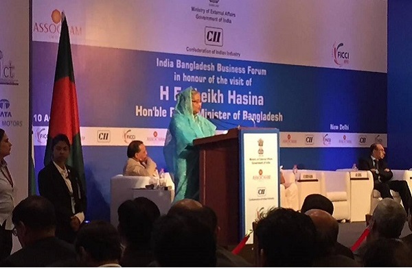 ‘যারা দেশ বিক্রির কথা বলে, তারা অর্বাচীন’