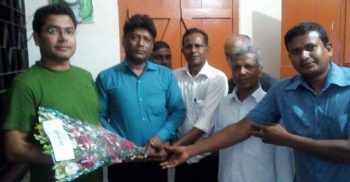 ফেনীর উপজেলা নির্বাহী অফিসারের সাথে সংগীতা সৌখিন শিল্পী গোষ্ঠীর সৌজন্য সাক্ষাৎ