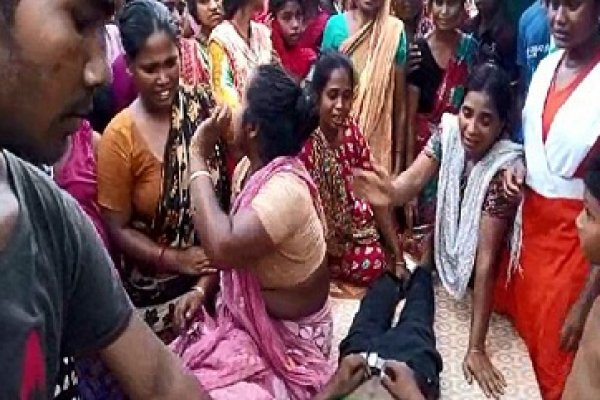 ষষ্ঠ শ্রেণির ছাত্রীকে প্রেমপত্র লেখায় শিক্ষকের গালি, সপ্তম শ্রেণির ছাত্রর আত্মহত্যা