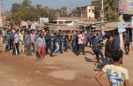 কুমিল্লার দাউদকান্দি উপজেলার জনপদ রক্তাক্ত!