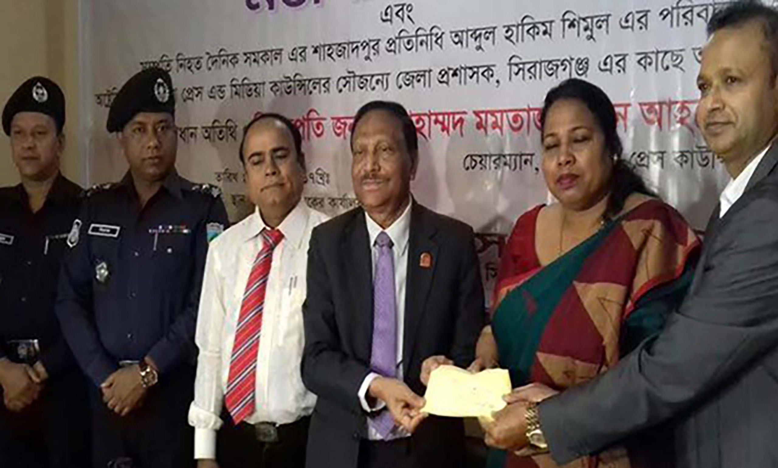 সাংবাদিকদের তালিকা তৈরির উদ্যোগ নেওয়া হয়েছে: মমতাজ উদ্দিন আহমেদ