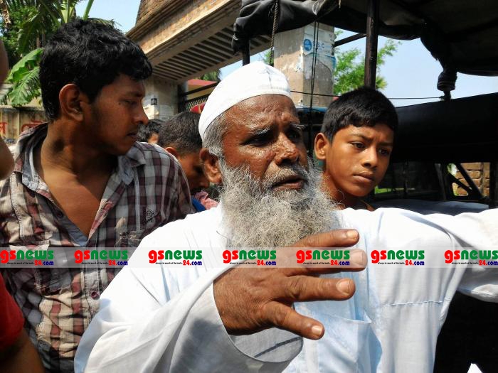 জঙ্গি আস্তানা’য় আটকে পড়াদের স্বজনদের ভেতরে নিয়ে গেছে র‌্যাব ।