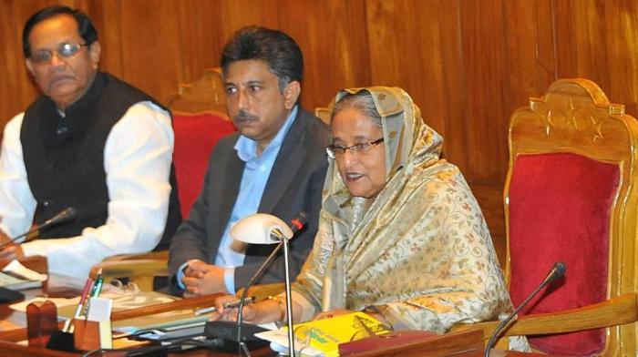 আগামী নির্বাচনে কারও দায়িত্ব নিতে পারব না