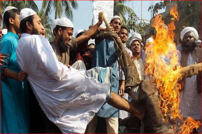 হেফাজতের শাপলা ট্র্যাজেডির চার বছর পূর্ণ , ৮৩টি মামলায় চার্জশিট মাত্র ১৫টি ।