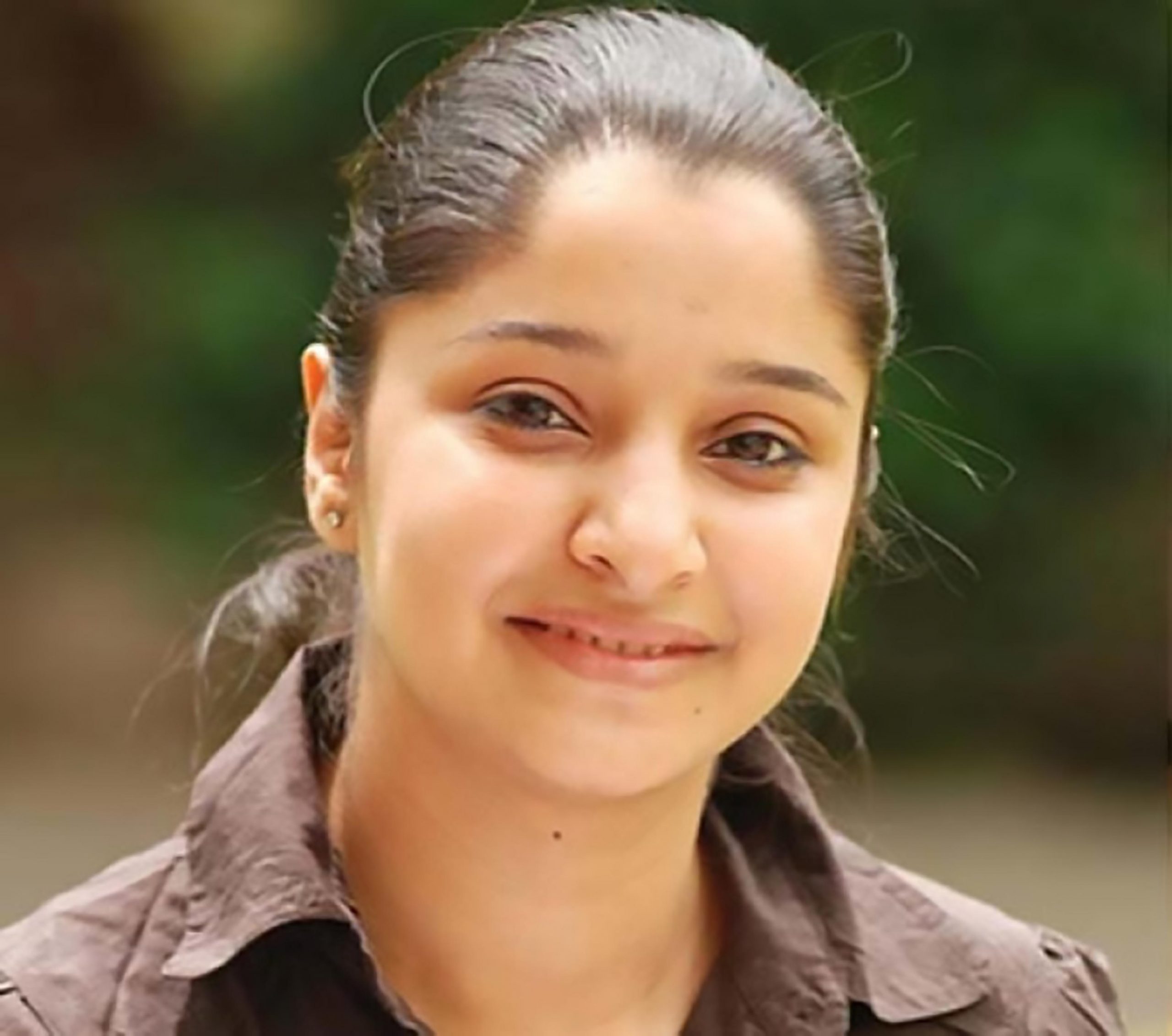 ক্লাস সিক্সেই ফেল করা মেয়ে এখন আইএস টাপার