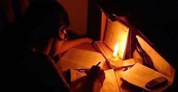 ফেনীতে পল্লী বিদ্যুতের ভয়াবহ লোডশেডিংয়ে জনজীবনে চরম দুর্ভোগ