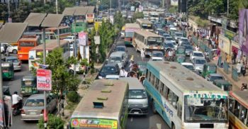 ঈদ বাজার যানজটের কবলে