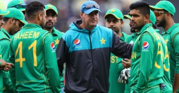 পাকিস্তানের টিকে থাকার লড়াই দক্ষিণ আফ্রিকার বিপক্ষে