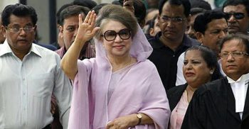 আদালতে গেলেন বেগম জিয়া