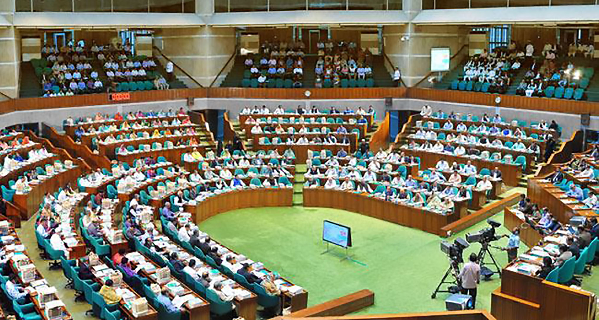 মোট চাহিদার ৯৮ শতাংশ ওষুধ উৎপাদিত হয় দেশে : স্বাস্থ্যমন্ত্রী