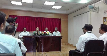 দুর্নীতি ক্ষমতাসীনরাই করে: অর্থমন্ত্রী