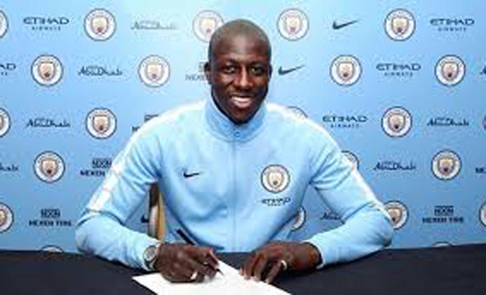 বিশ্বের সবচেয়ে দামী ডিফেন্ডার হিসেবে ম্যানসিটিতে যোগ দিচ্ছেন যিনি!