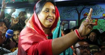 সিটি নির্বাচনে আইভীর মতো জনপ্রিয় প্রার্থী খুঁজছে আওয়ামী লীগ