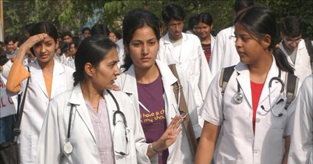 মেডিকেলে ভর্তির আবেদন দুই দিনেই ৫৬ হাজারের বেশি