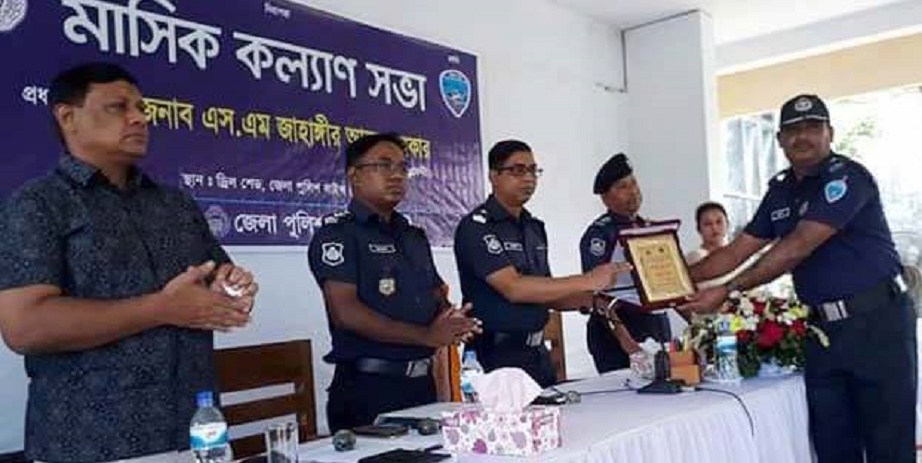 ফেনীতে পুলিশের মাসিক কল্যান সভা
