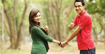 সতর্ক হোন বন্ধু নির্বাচনে