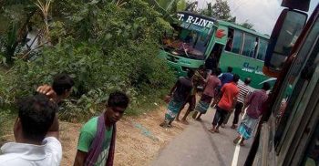 কুমিল্লায় স্টার লাইন বাসের চাপায় স্কুল ছাত্র নিহত