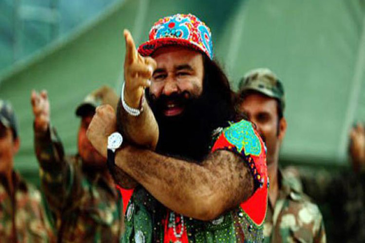 বাবা’র  আশীর্বাদ নিতে এসে বৌ হারালেন দিনমজুর কমলেশ