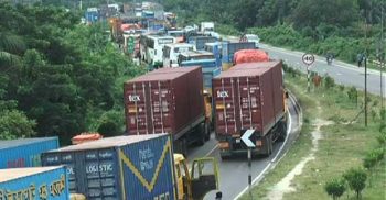 ঢাকা-টাঙ্গাইল মহাসড়কে যানজট অব্যাহত, চরম দুর্ভোগ