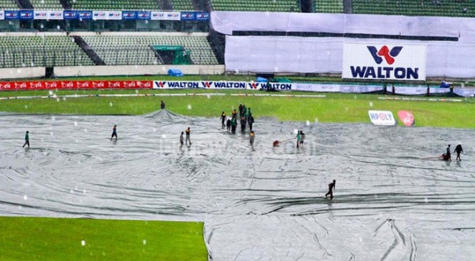তৃতীয় দিনের খেলা শুরুর আগে বৃষ্টির হানা