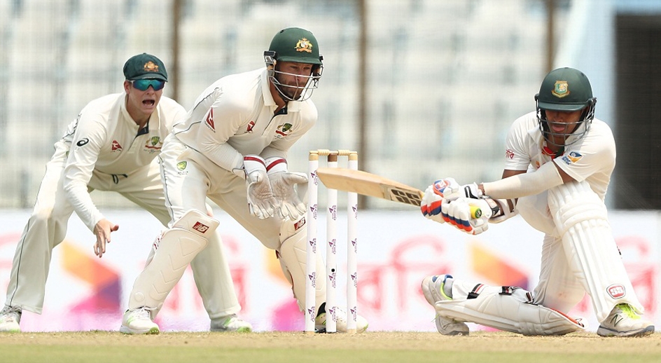 বাংলাদেশের ৫ উইকেটের পতন
